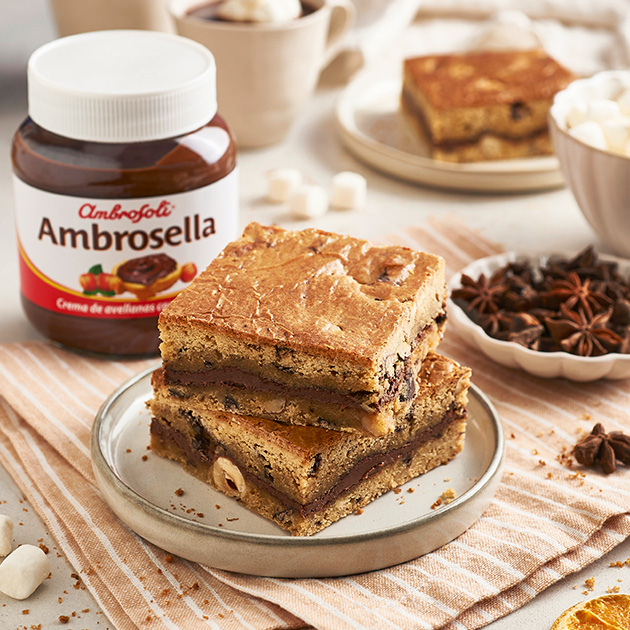 Blondies con chocolate, Ambrosella y avellanas
