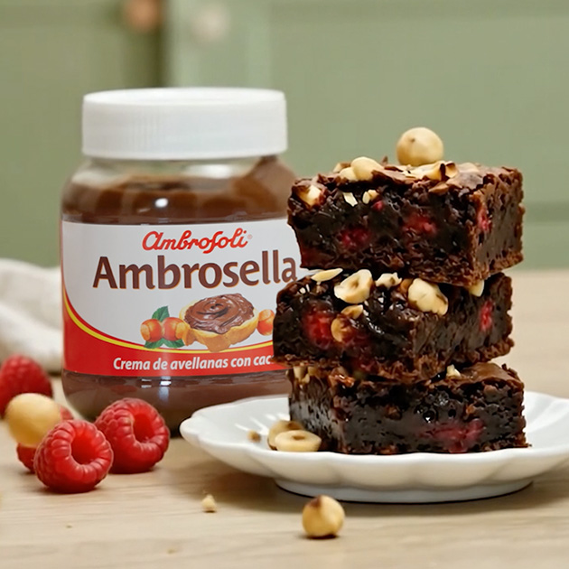 Brownie con frambuesas y Ambrosella